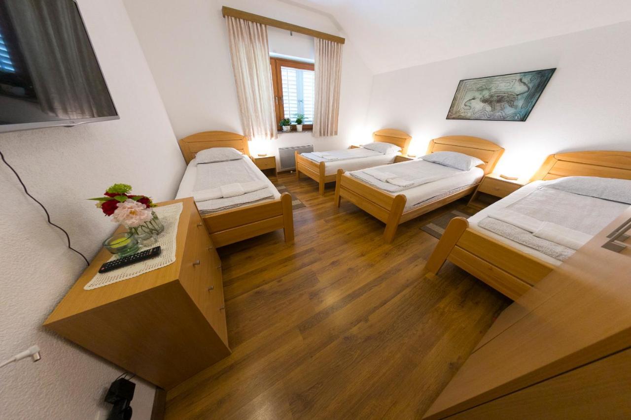 Apartment Oeneus