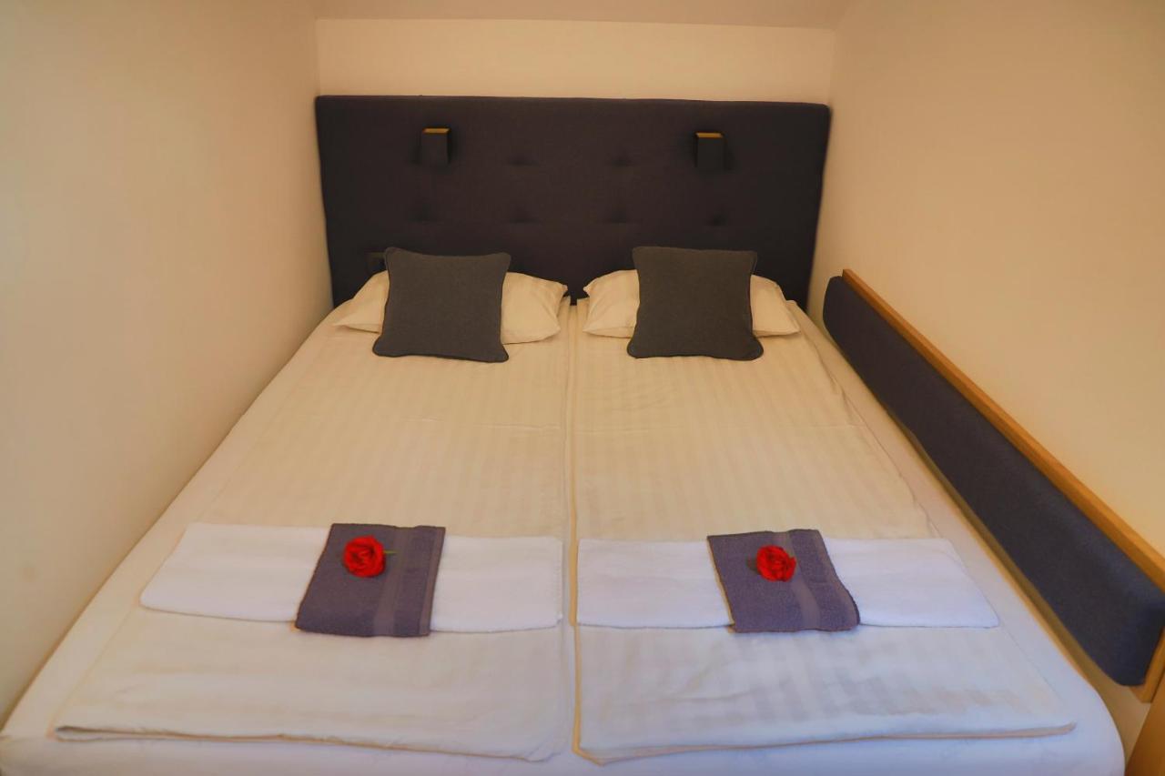 Oeneus Apartment Racic